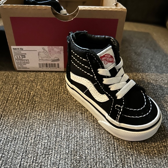 Infant Vans - Picture 6 of 6